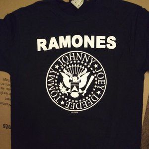 Ramones Logo Vintage T-Shirt Punk Rock (Size Medium)